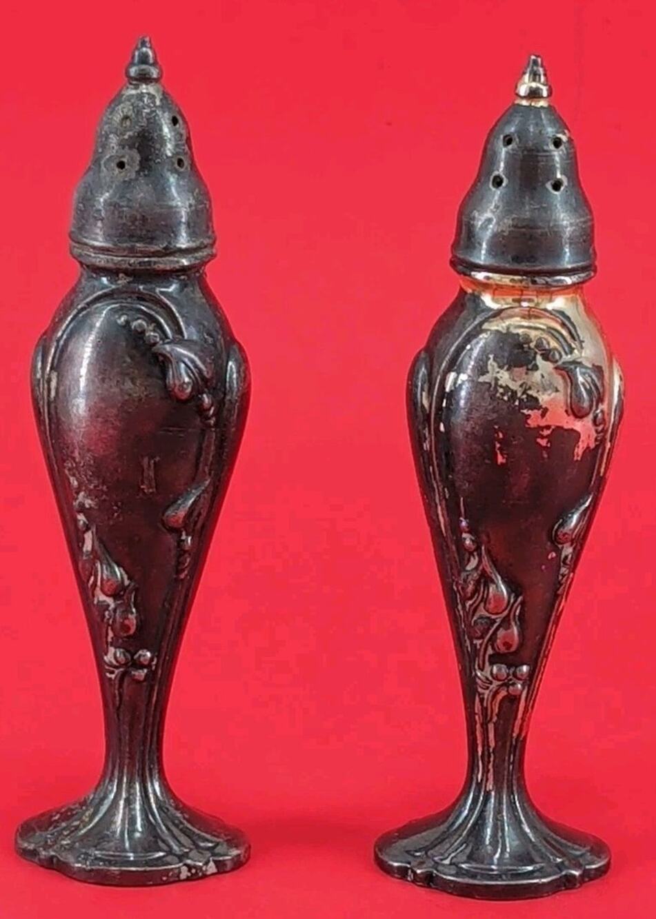 VINTAGE StanHome Silver Plated Salt & Pepper Shakers Ornate Nouveau Style #240